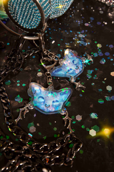 Blue Cat Keychain Kitty Charm for Water Bottle Chains, Keys and Bag Accessories Goth Witch Witchcore Whimsigoth Third Eye with Antlers and Stars Charms Holo Holographic Y2K on Blue Diamond Bling Water Bottle with Black Gunmetal Chain | Neon Diamond and Neon Nomade Festival Rave Fashion and Accessories